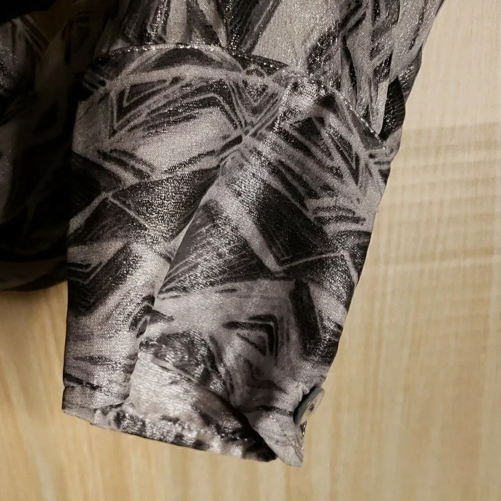 Chico's Womens Silver Shimmer Silk Semi Sheer Blouse Small - Picture 4 of 7